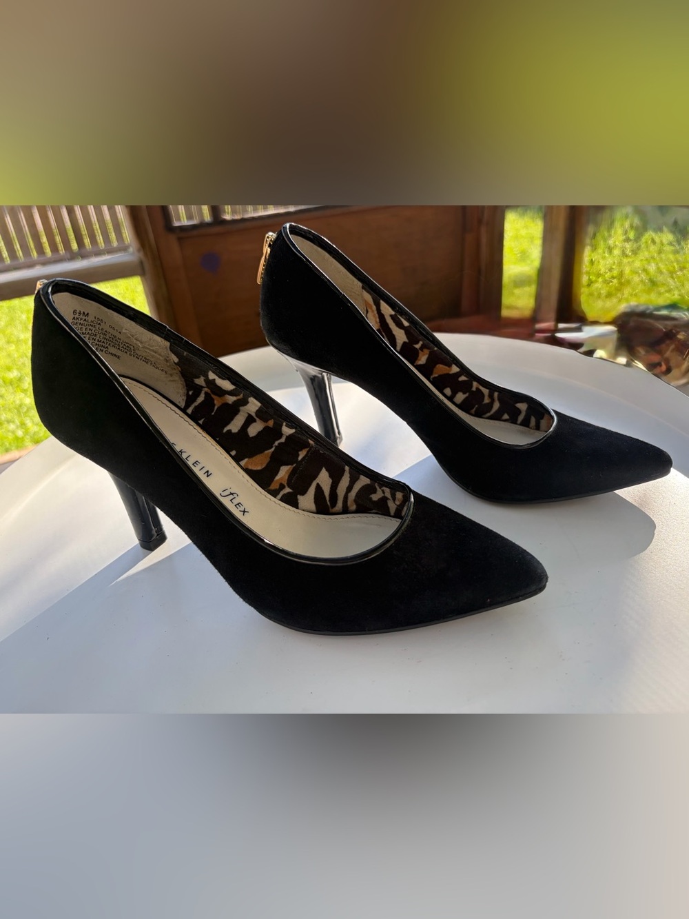 Anne Klein Falicia iFlex Black Suede Pumps Zipper Back Heels Whimsigoth Chic 6.5